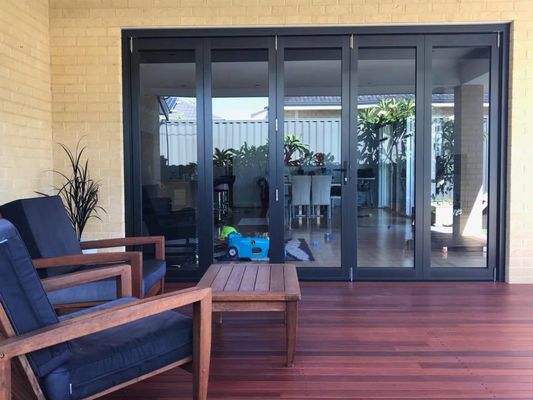 Afklapbare aluminium deuren met poedercoating met enkel- of dubbelglas